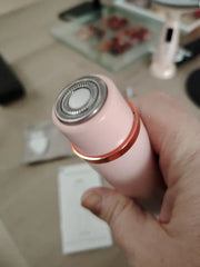 DOUBLE HEAD ELECTRIC SHAVER
